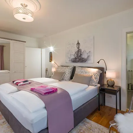 Casa vacanze In The Cozy Center Of With Pool Söll